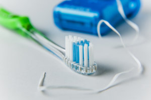 Igienizarea implantelor dentare